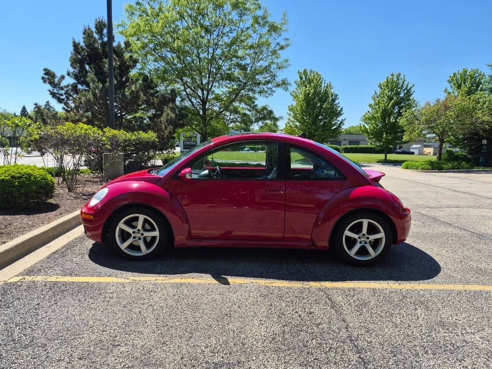 2009 Volkswagen New Beetle - Image 2 of 2