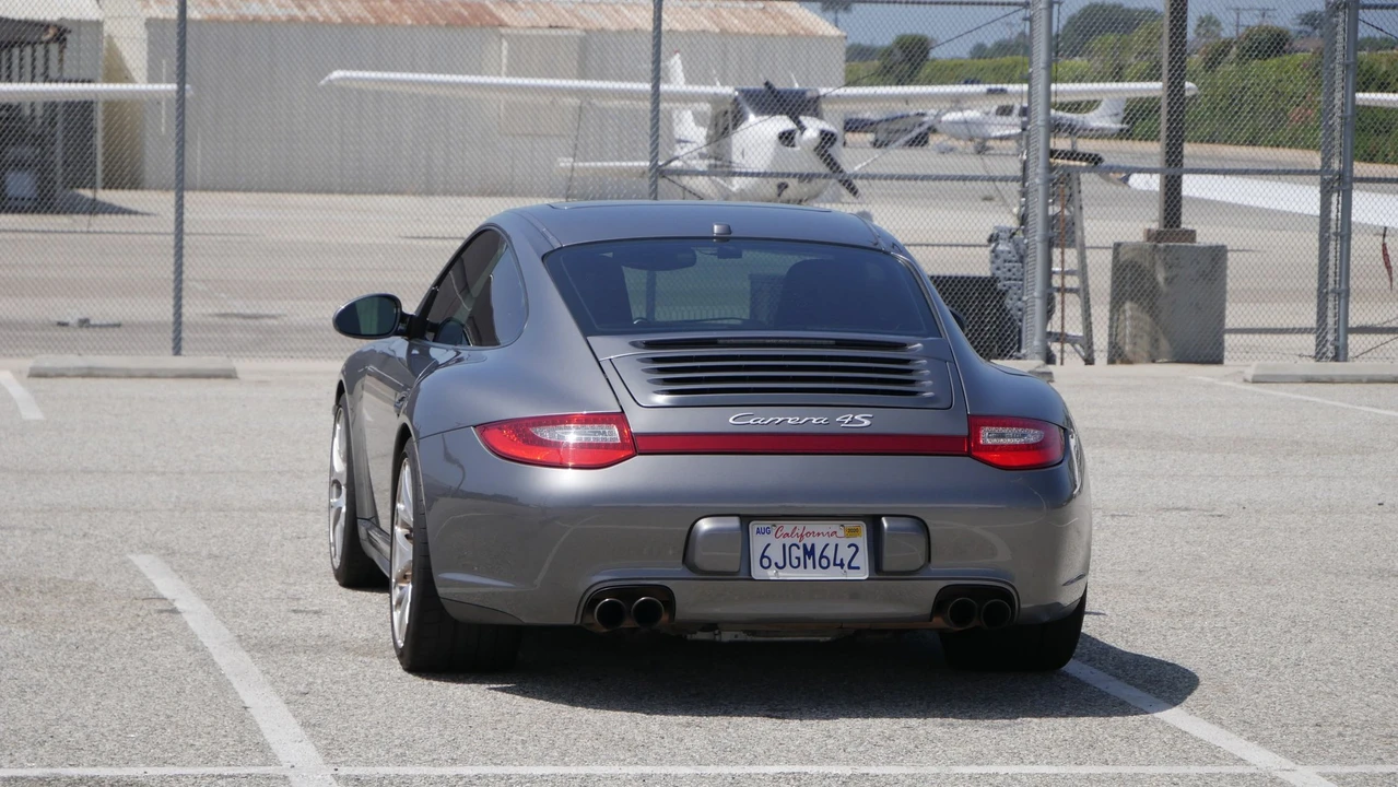 2009 Porsche 997 Carrera 4S - Image 7 of 16